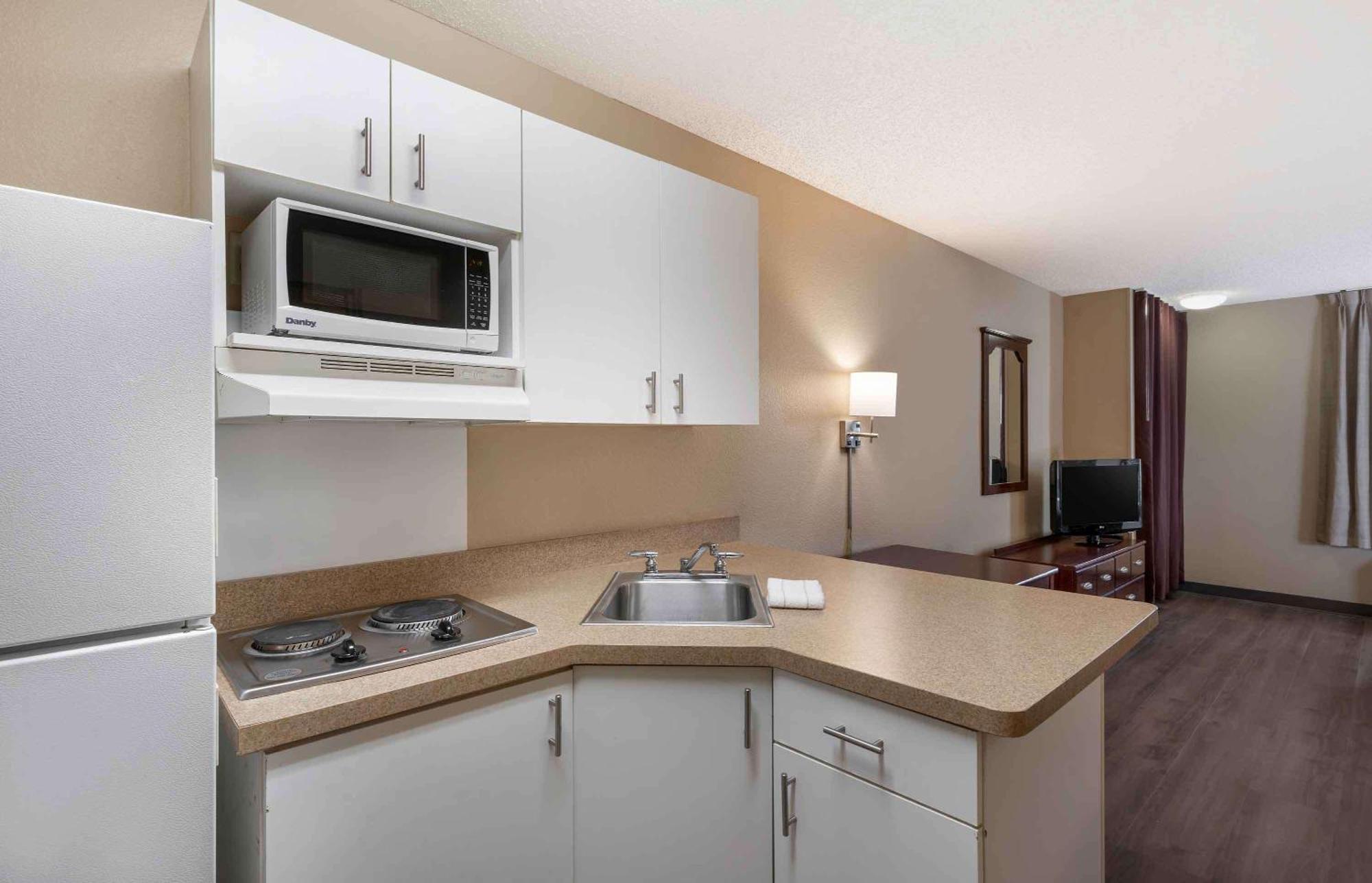 Extended Stay America Suites - Portland - Beaverton Hillsboro - Eider Ct Екстер'єр фото